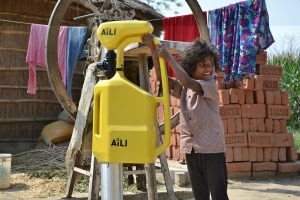 Aili solutions, child with pump