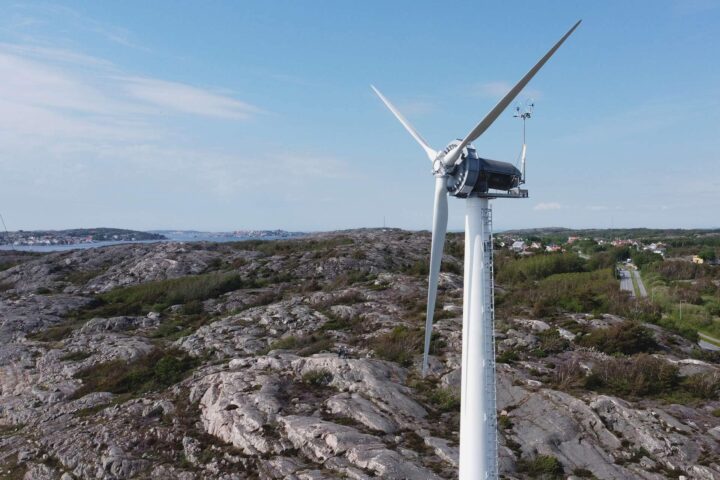 Wind turbine on cliffs on Björkö island